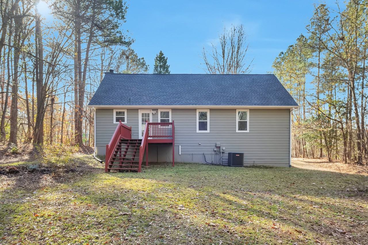 117 Landing Way - Photo 3 of 15