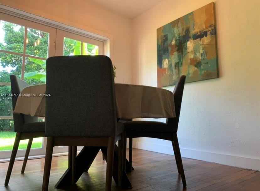 4619 Sw 10th St - Photo 3 of 30