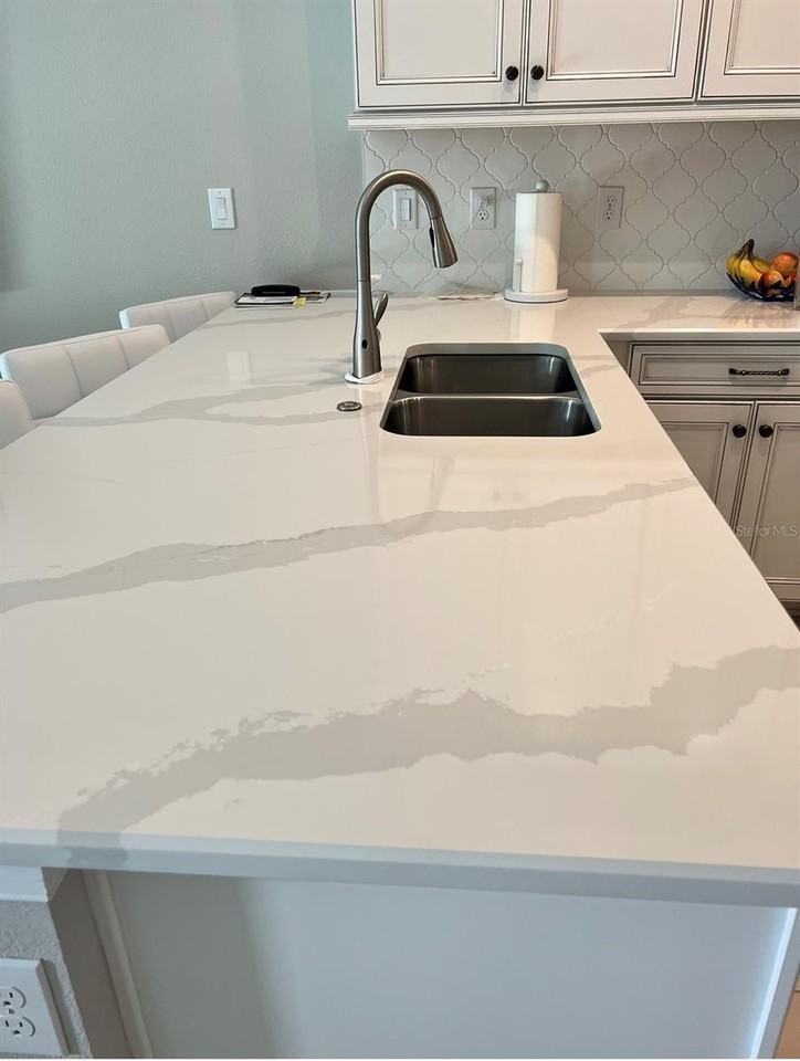 5569 Cannes Circle - Photo 4 of 17