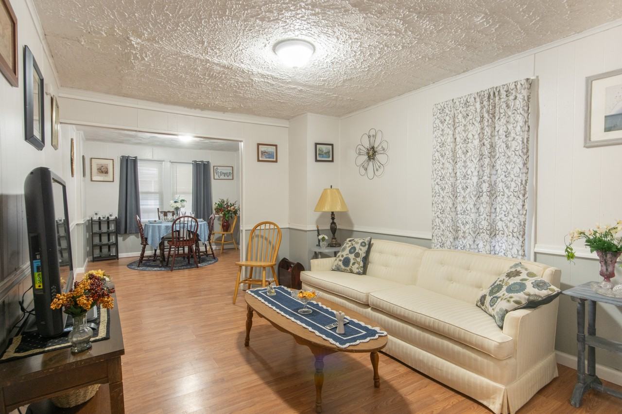 284A Mercer St #A - Photo 3 of 23
