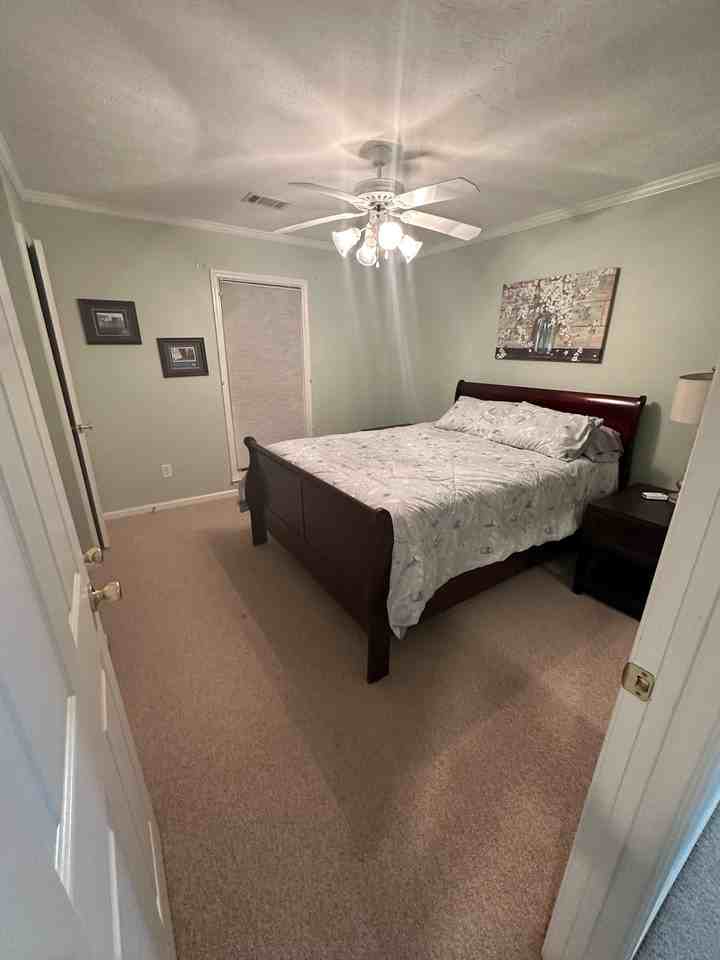 108 Mountain Hill Ct - Photo 3 of 3