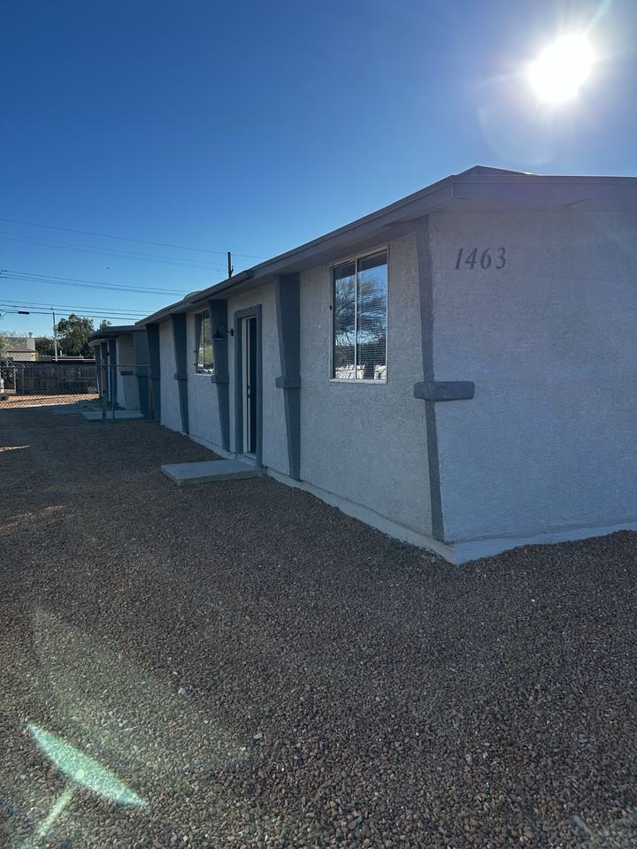 1463 W Speedway Blvd #1463 - Photo 2 of 10