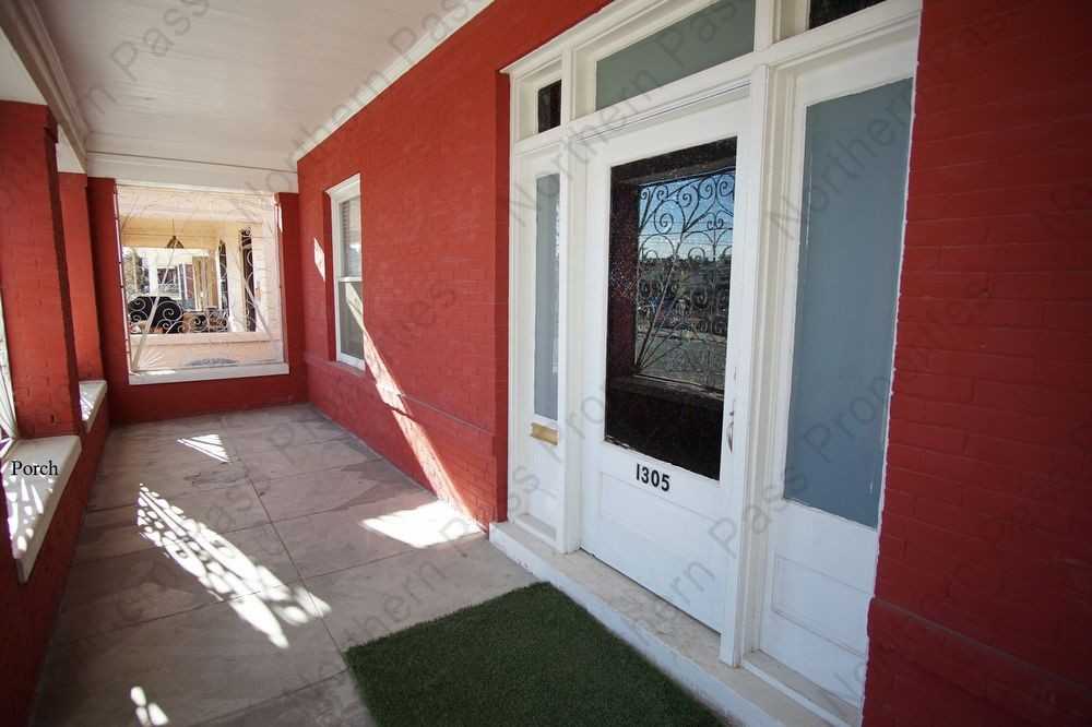 1305 Arizona Ave - Photo 3 of 30