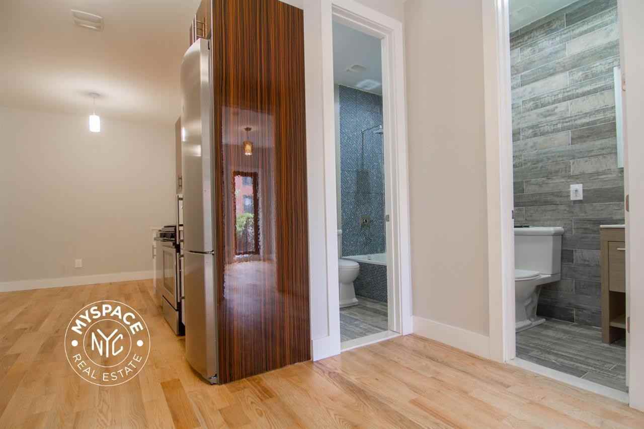 1044 Putnam Ave #2 - Photo 7 of 22