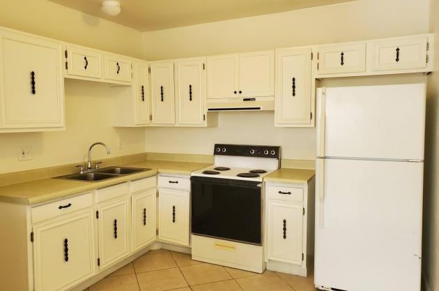 1826 South Rosemont Avenue - Photo 3 of 4