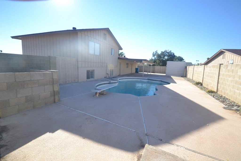 3610 W Corrine Dr - Photo 2 of 12