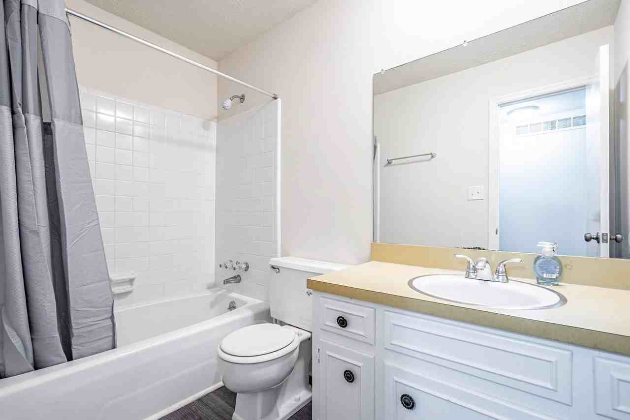 Tahoe Dr - Photo 5 of 13