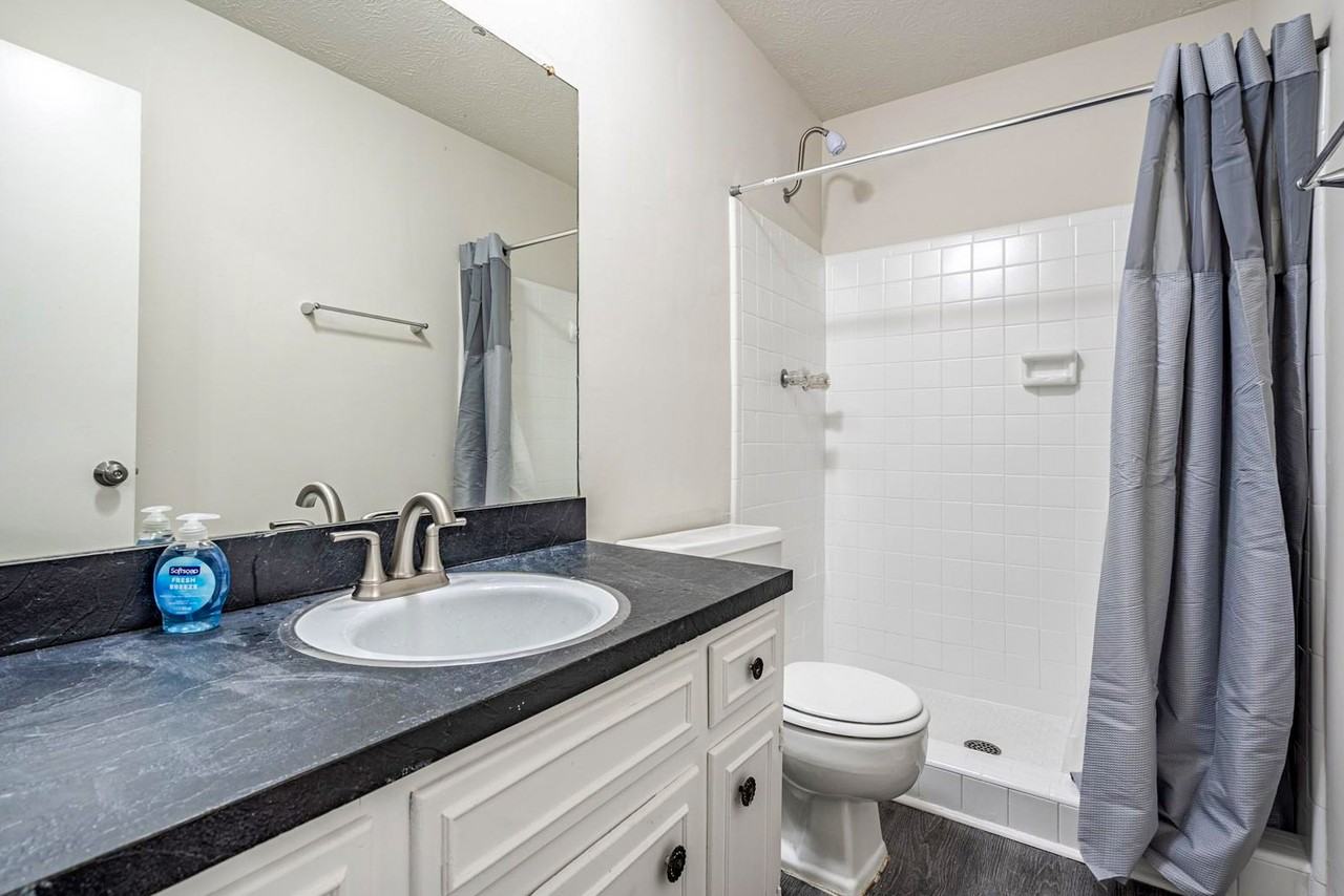 Tahoe Dr - Photo 7 of 13