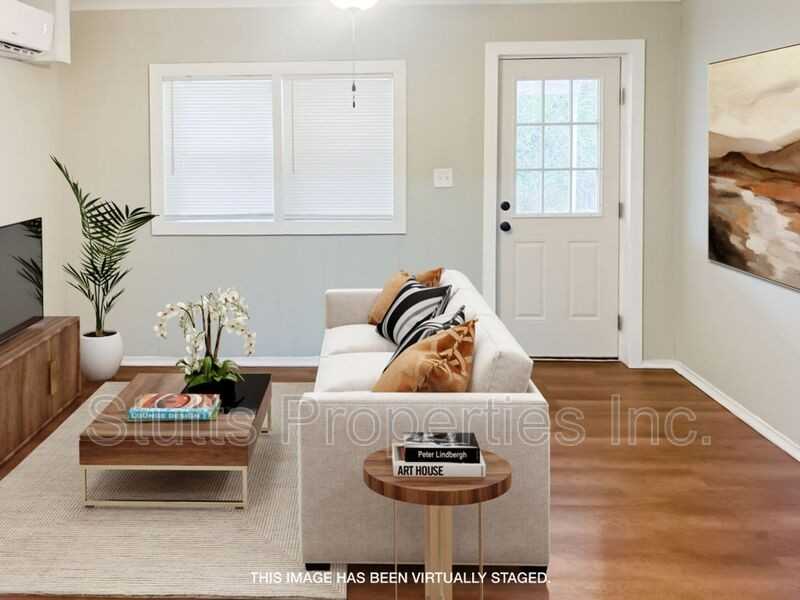 514 S Connor St - Photo 3 of 8