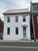 featured image of 414 S Potomac St
