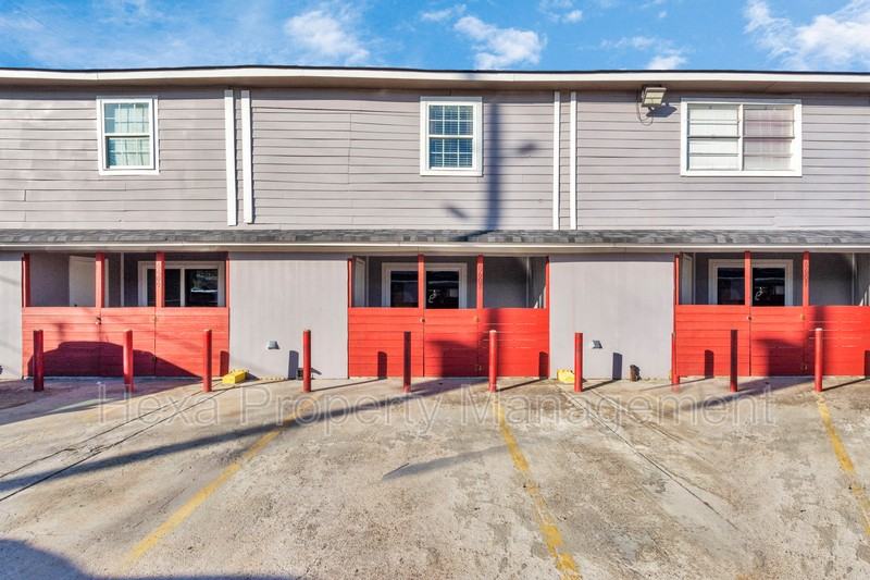 6607 Brittmoore Rd - Photo 2 of 20