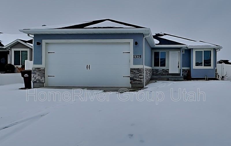 1375 E Rachel Way - Photo 5 of 28
