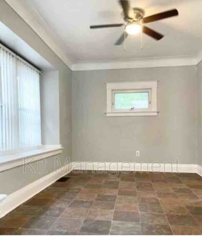 828 Toronto Ave - Photo 3 of 10