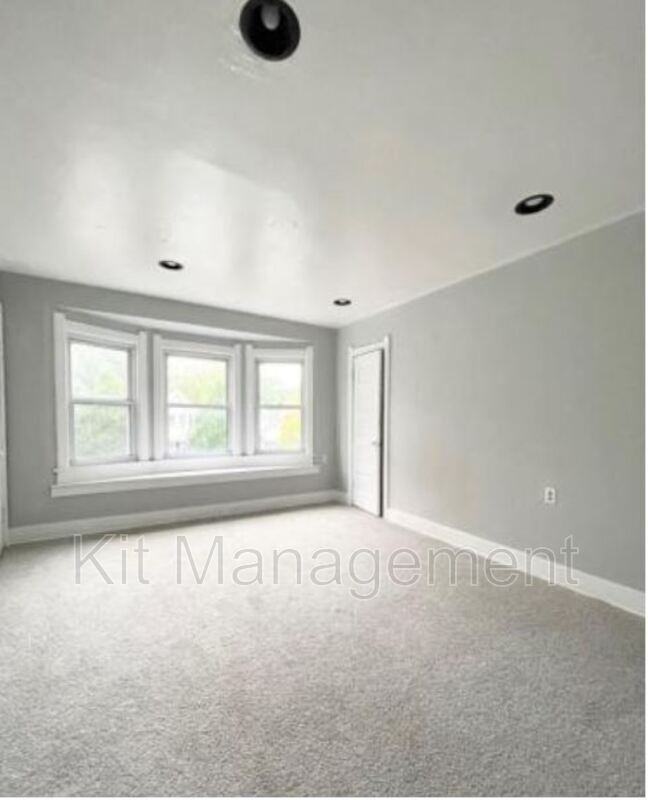 828 Toronto Ave - Photo 5 of 10