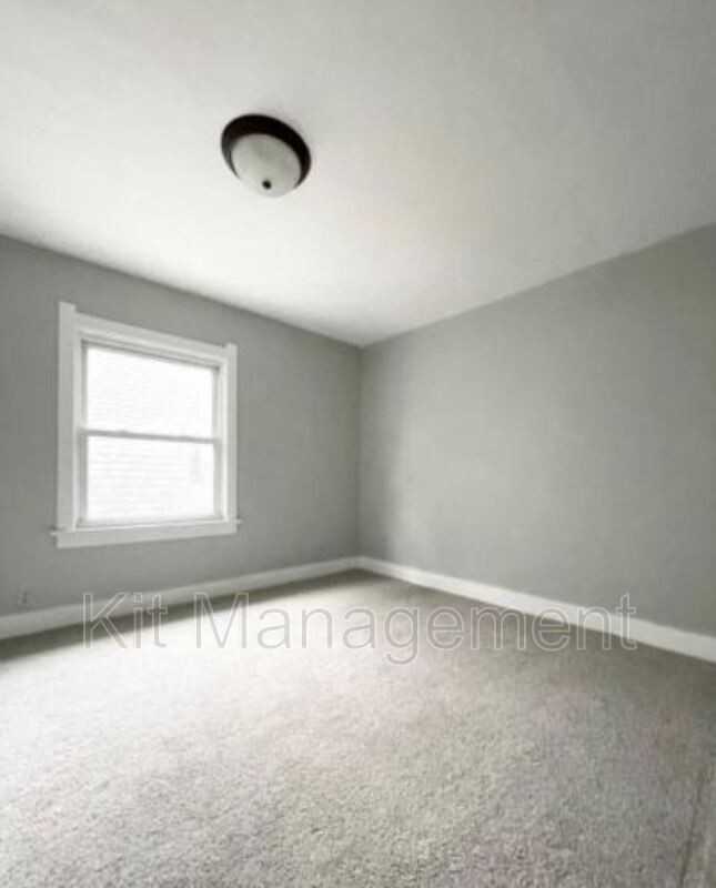 828 Toronto Ave - Photo 6 of 10