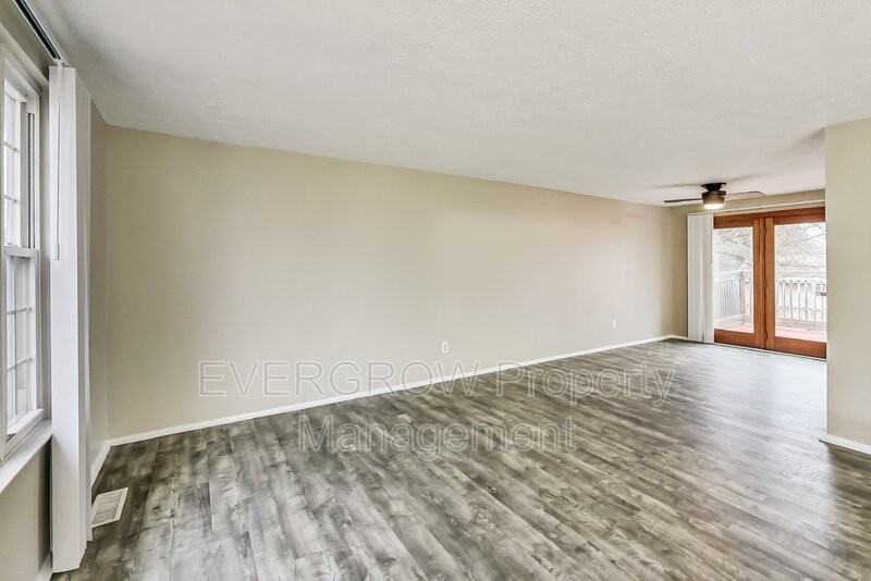 5310 Shelbyville Rd - Photo 6 of 41