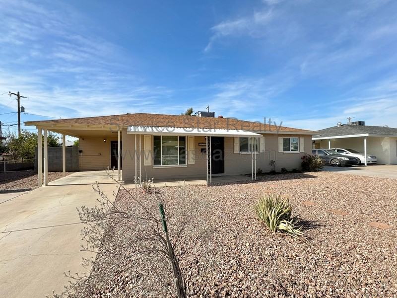 5540 N 31st Ave - Photo 2 of 21