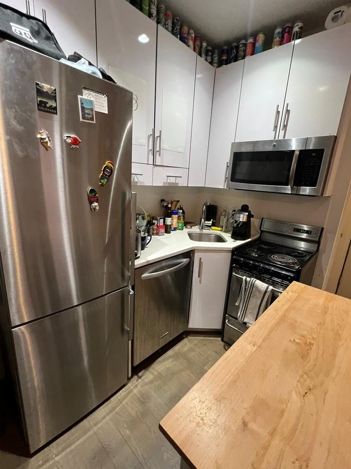 210 Rivington - Photo 3 of 12