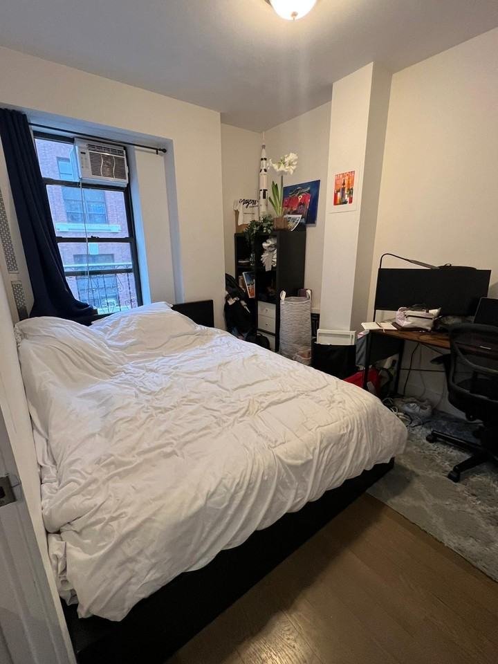 210 Rivington - Photo 4 of 12