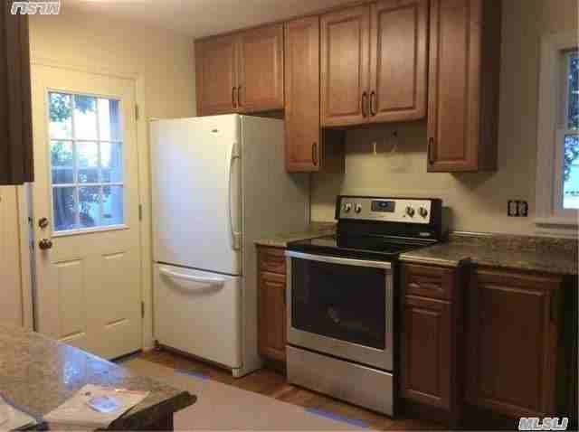 13 Briaroot Dr - Photo 3 of 7