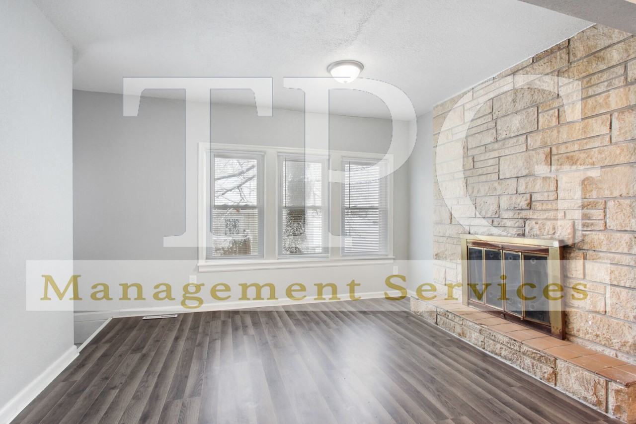 315 S Crane St #A - Photo 6 of 19