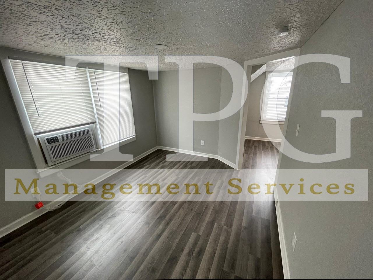 315 S Crane St #C - Photo 6 of 15