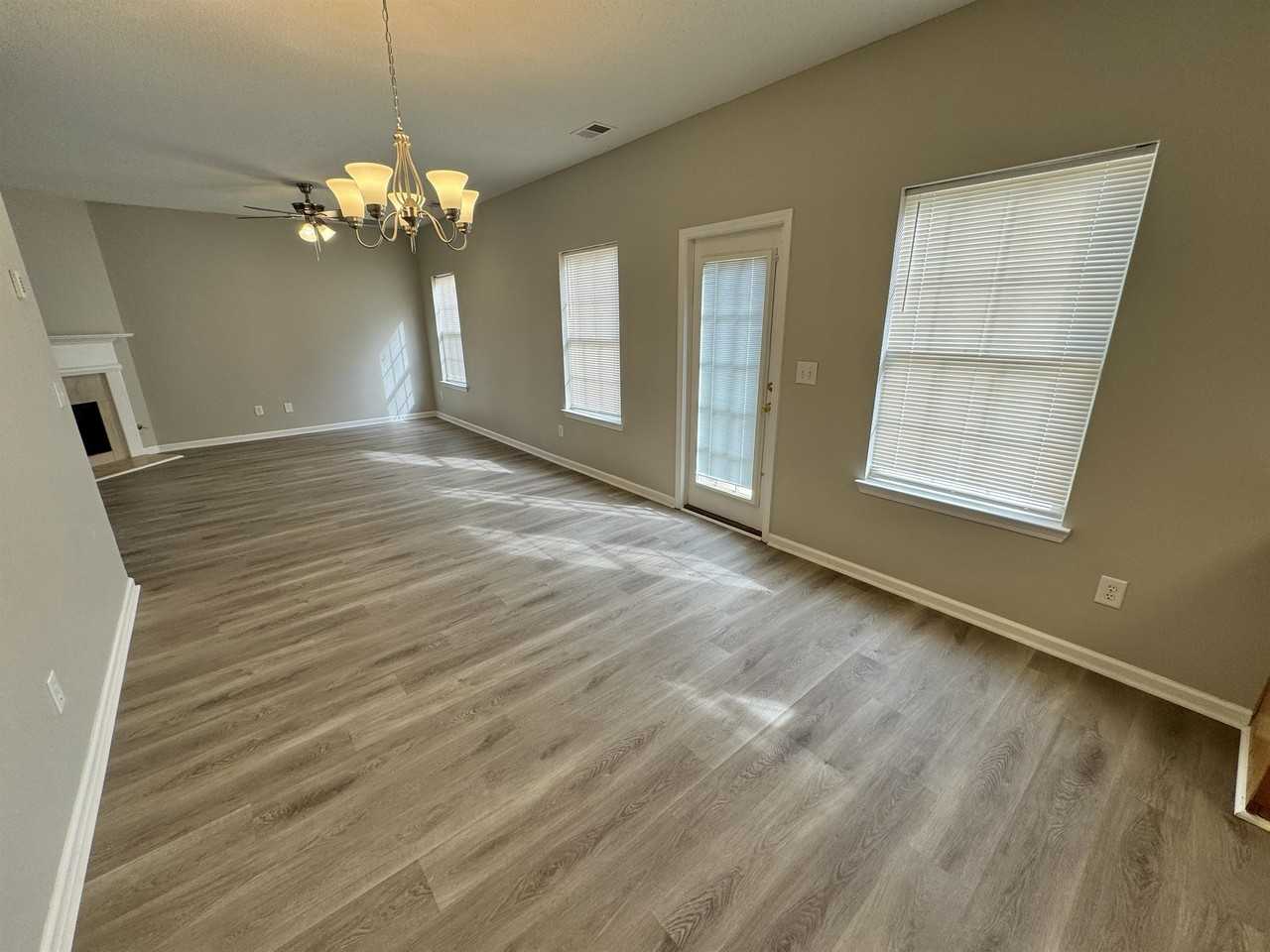 1916 Chadberry Walk #1 - Photo 5 of 16