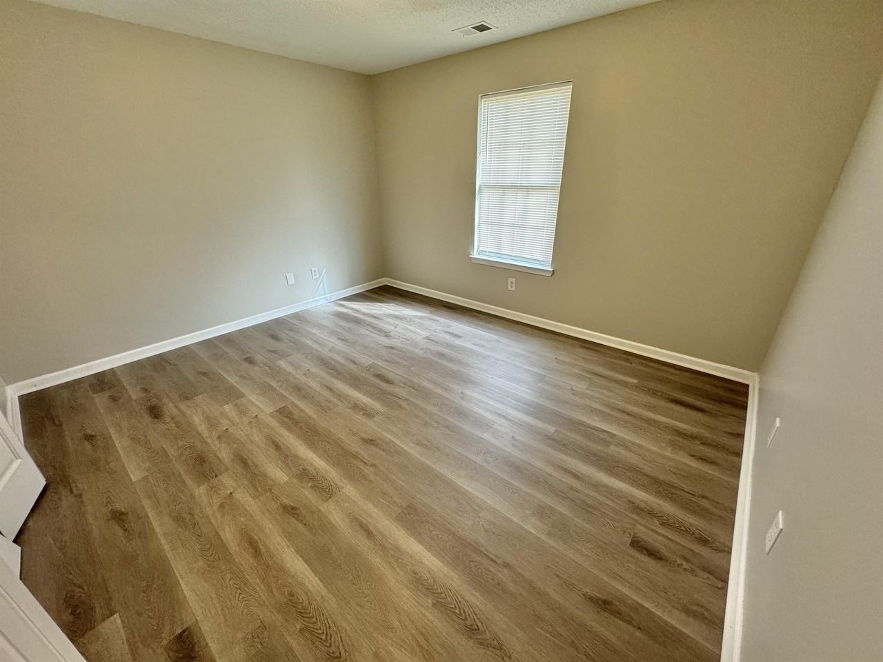 1916 Chadberry Walk #1 - Photo 7 of 16