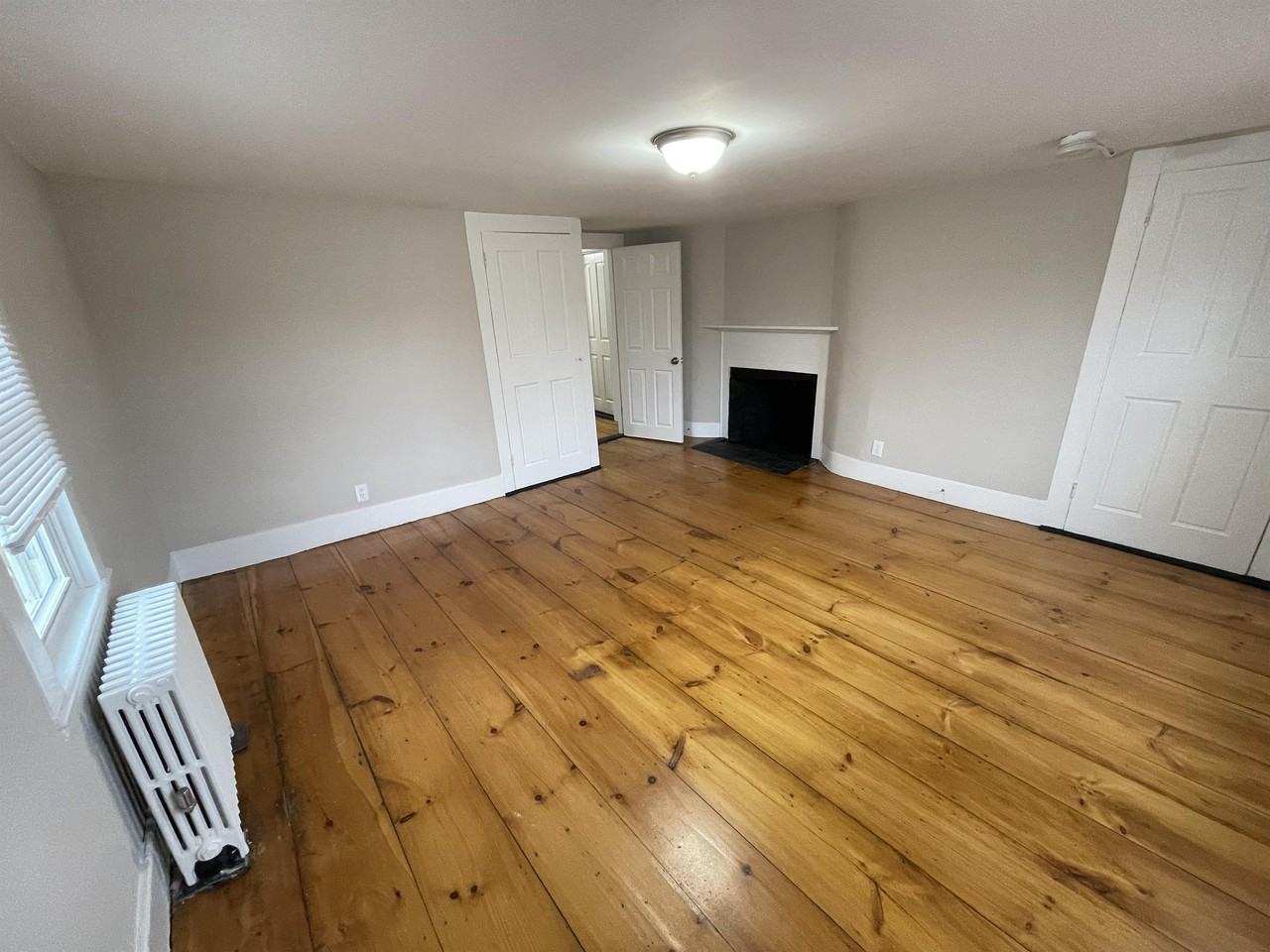 15 Swamscott St #8800379 - Photo 2 of 9