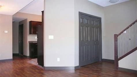 11204 75 Ave - Photo 2 of 3