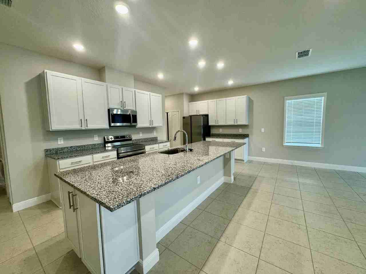 1813 Everson St - Photo 3 of 24