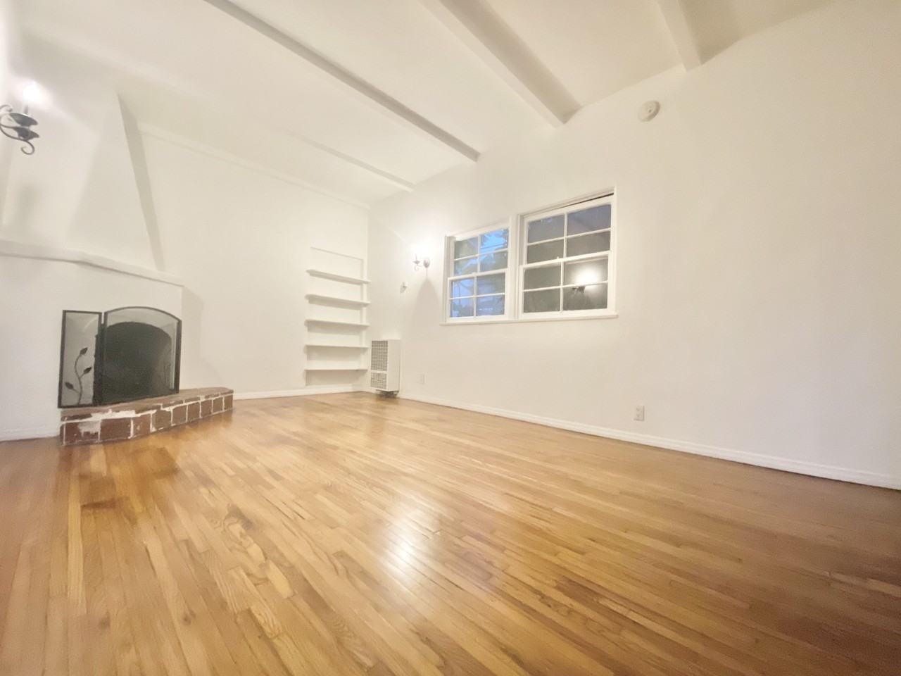 407 S Coronado St #A - Photo 3 of 14