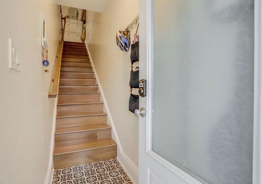 1119 6th St Ne #2 - Photo 2 of 41