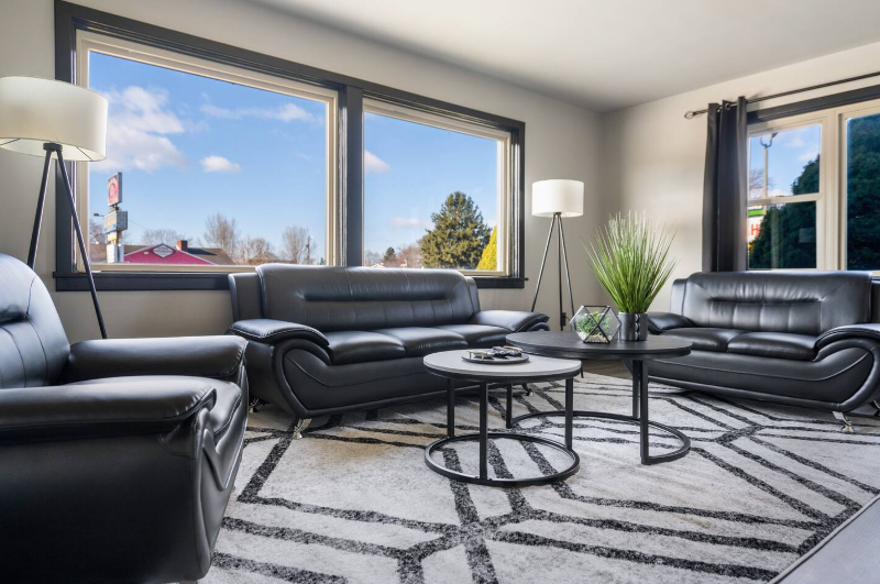 4565 Lincoln Way E - Photo 3 of 26