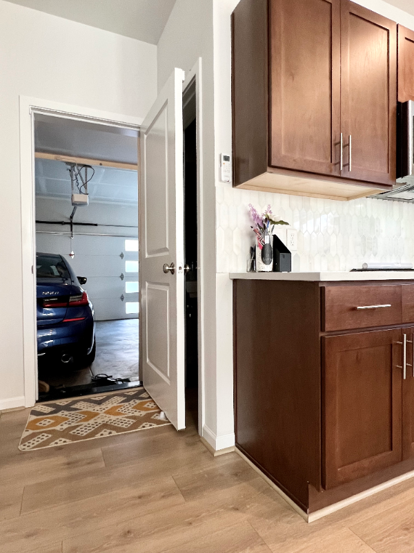 8230 S 132nd St - Photo 3 of 18