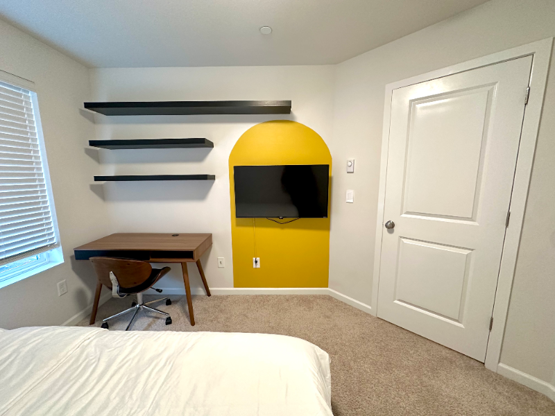 8230 S 132nd St - Photo 6 of 18