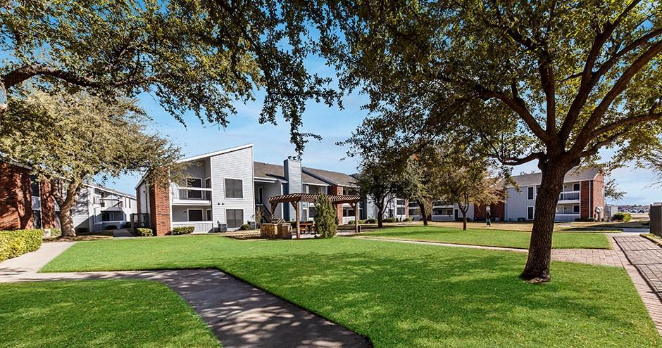 Brady Station Apartments - Photo 2 of 24