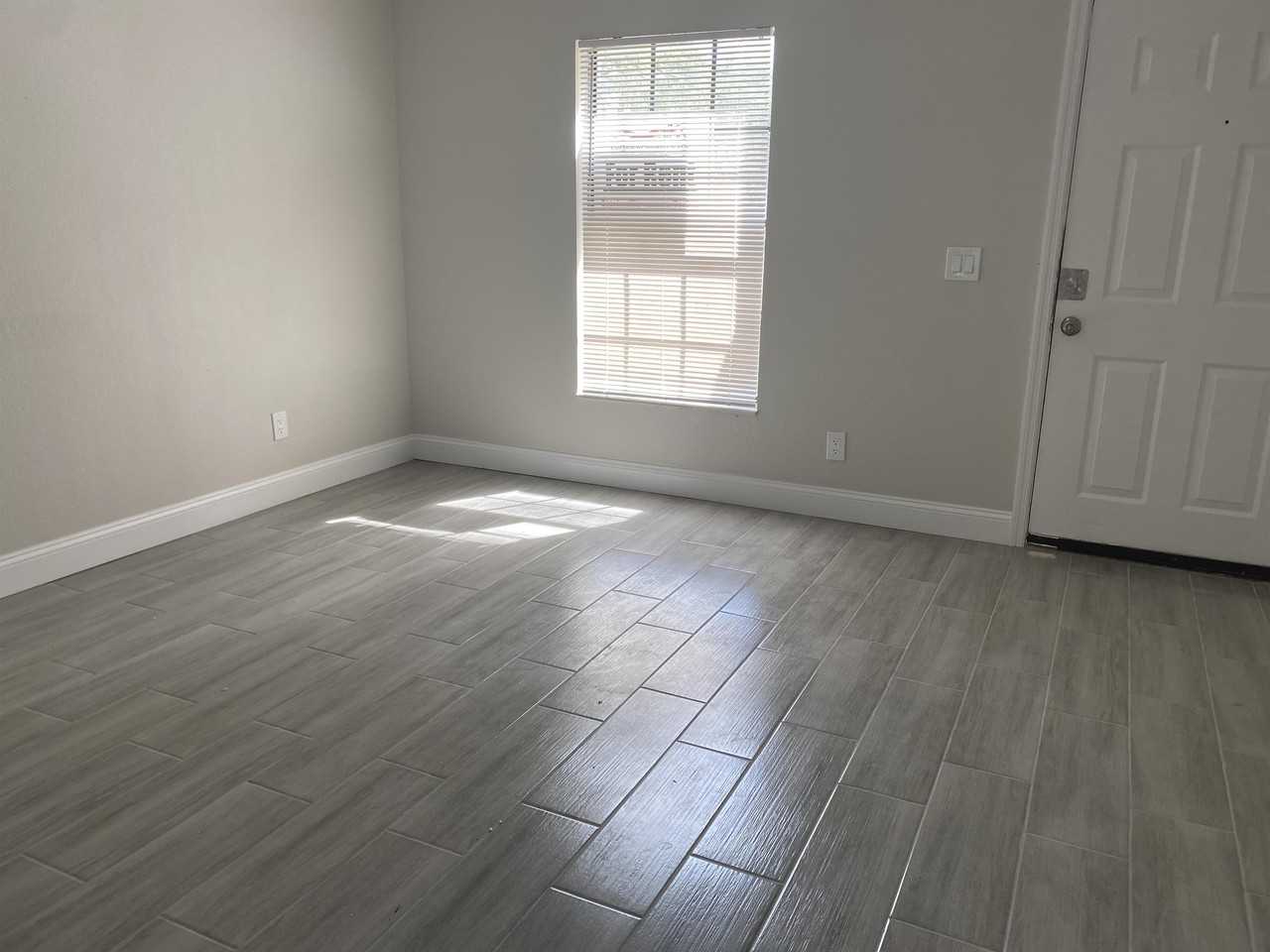 Sunrise Apartments - Photo 3 of 33