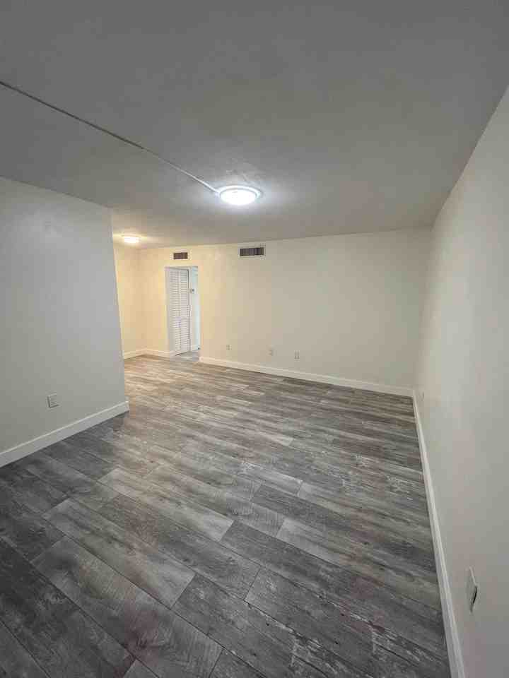 1325 West 68th Street, #418 - Photo 2 of 7