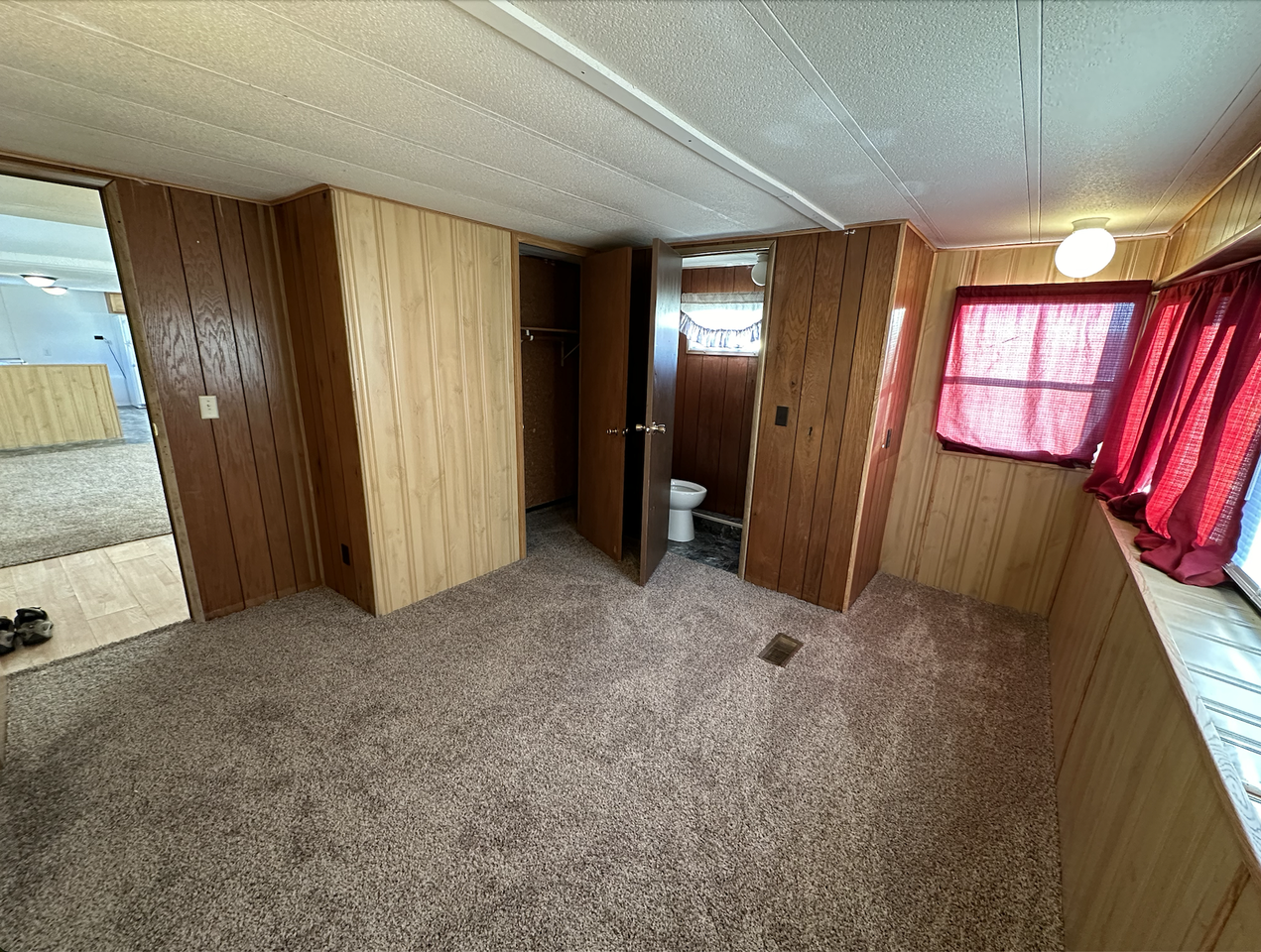 303 9th Street - Photo 2 of 4