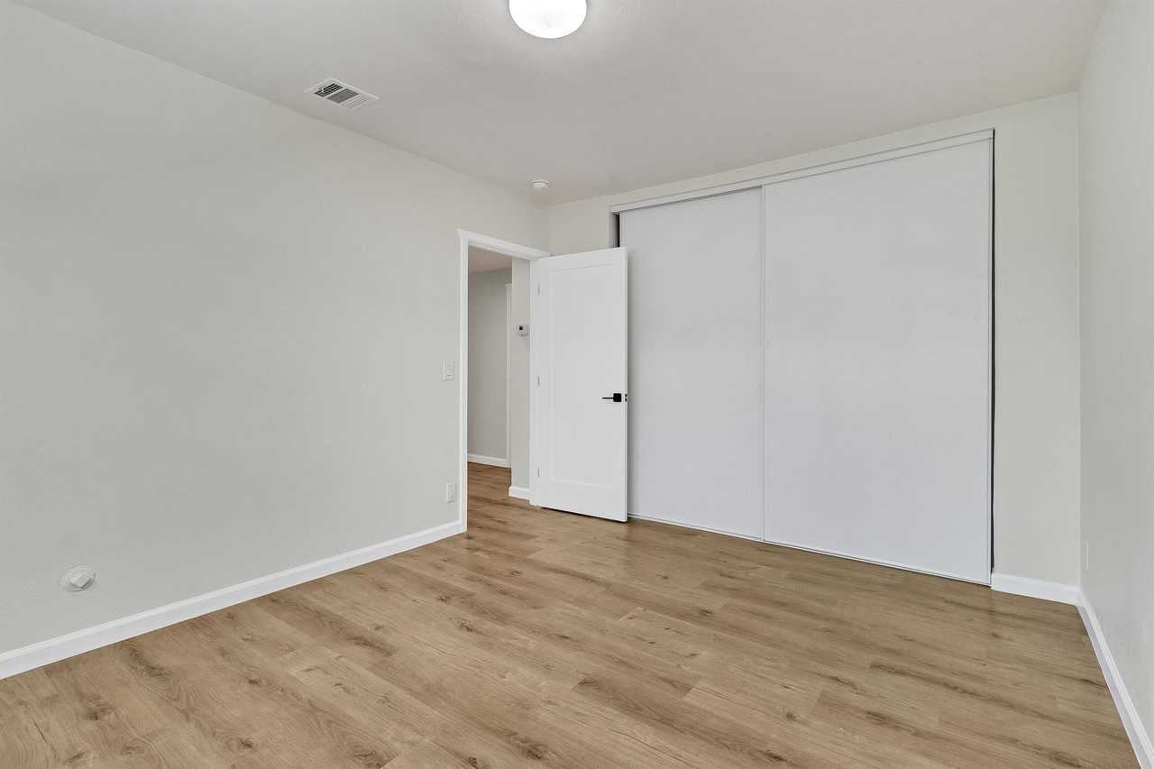 11720 Hamlin Street - Photo 5 of 15