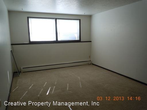 901 22nd Ave NW Colonial Manor - Photo 2 of 8