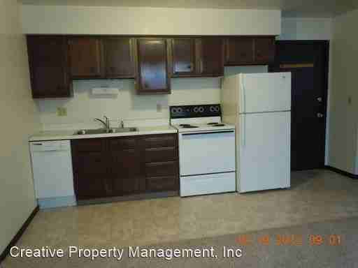 901 22nd Ave NW Colonial Manor - Photo 3 of 8