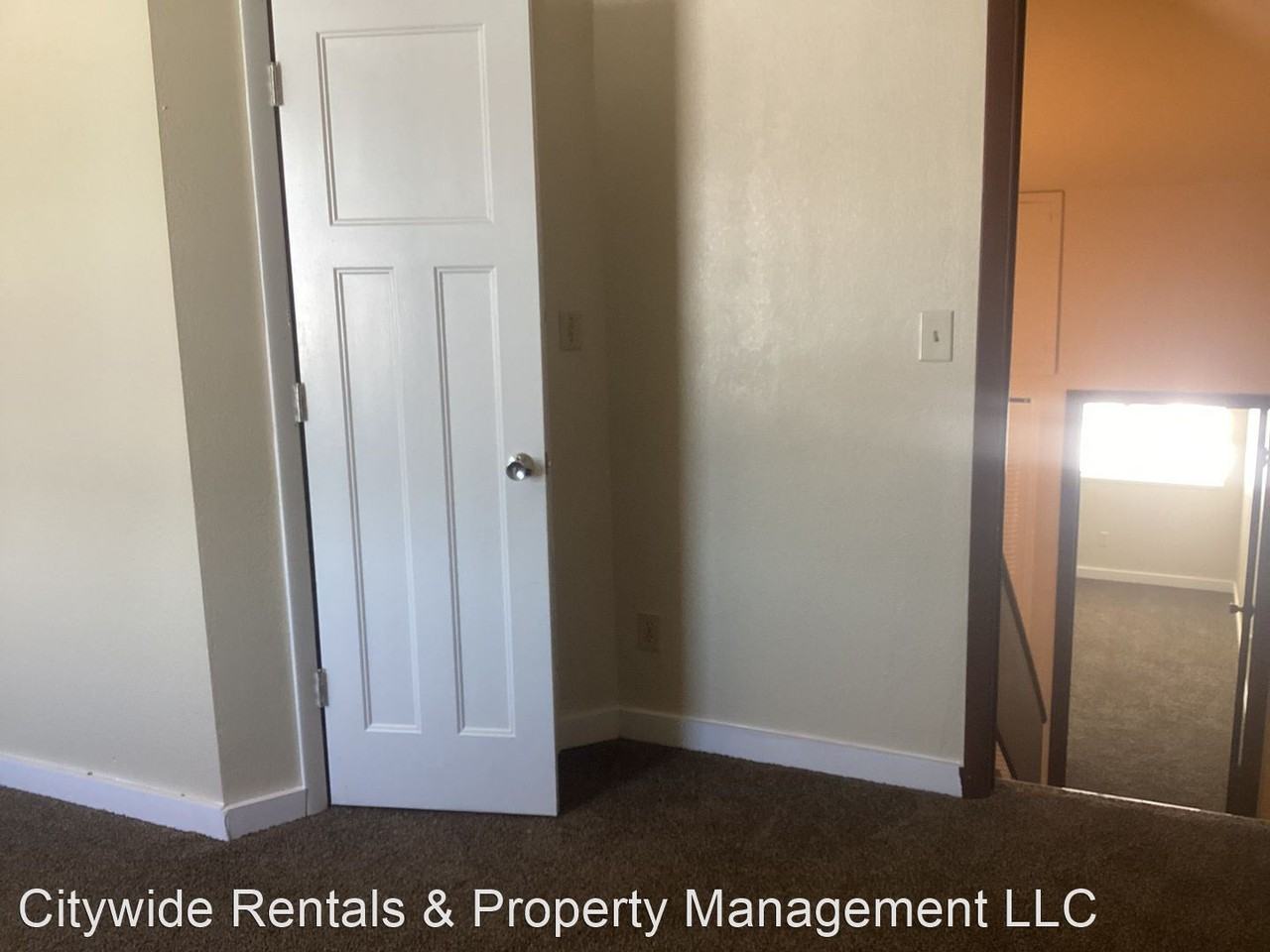 8911-B N. 95th St. 8866-H N. 95th St. - Photo 2 of 12