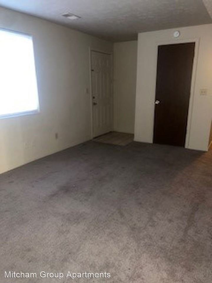 1200 Lockwood St. - Photo 2 of 9