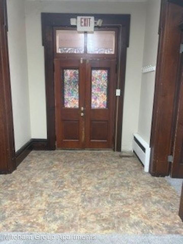 401 Fourth - Photo 3 of 25