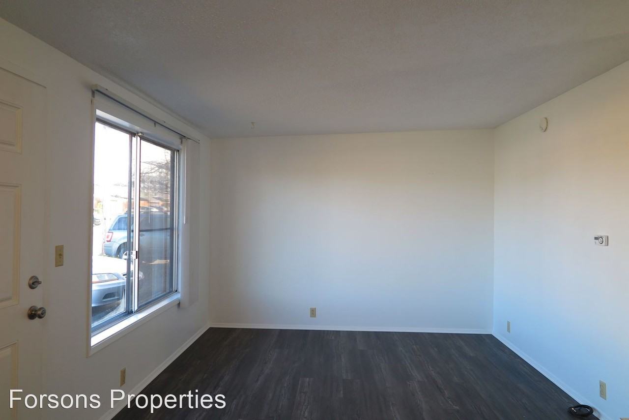 1074 Sun Rd - Photo 2 of 10