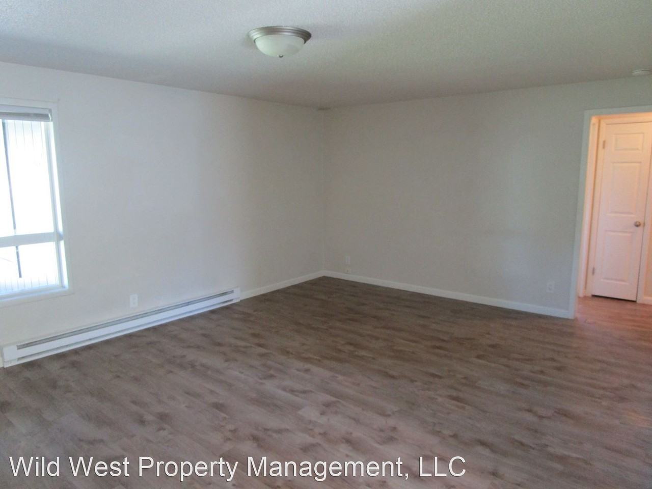 565, 567, 569 & 571 NW 4th Street - Photo 2 of 10