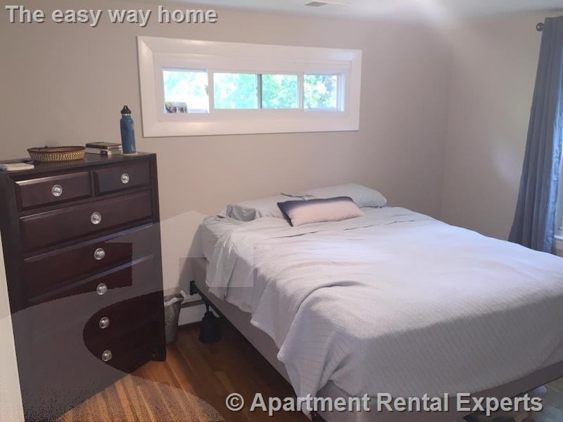 98 Moreland St #4 - Photo 5 of 9