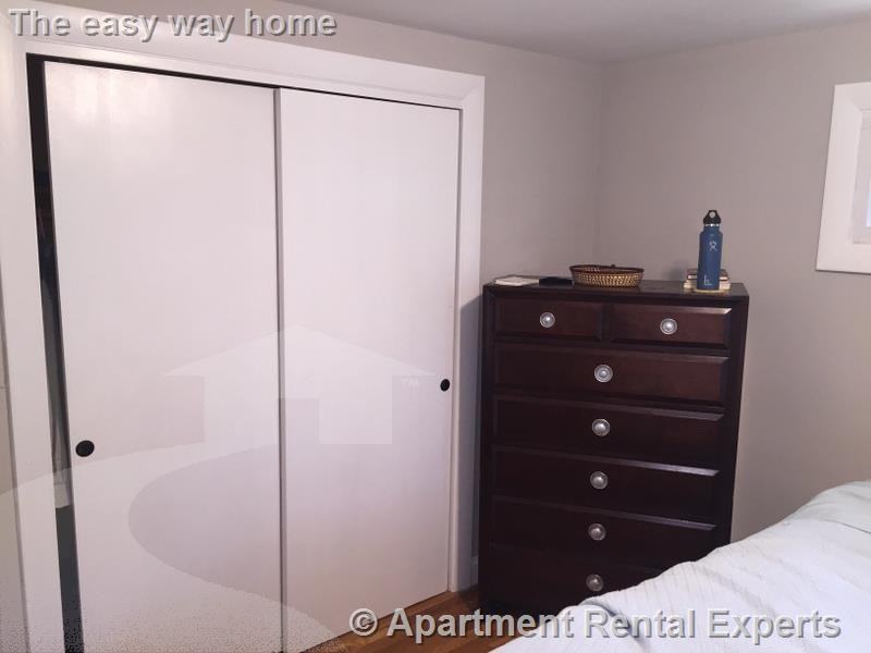 98 Moreland St #4 - Photo 6 of 9